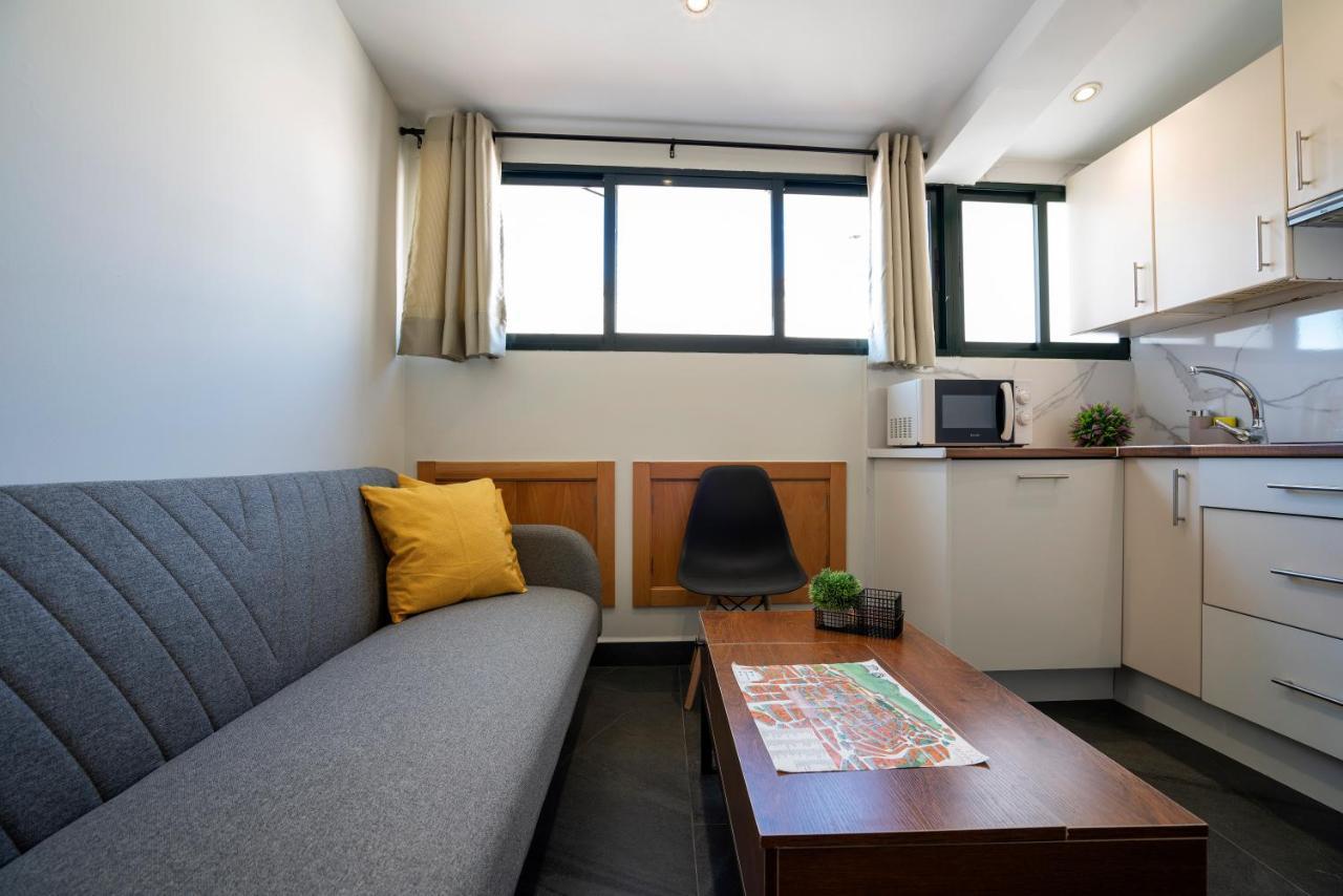 Apartamentos Caceres Historico Centro מראה חיצוני תמונה