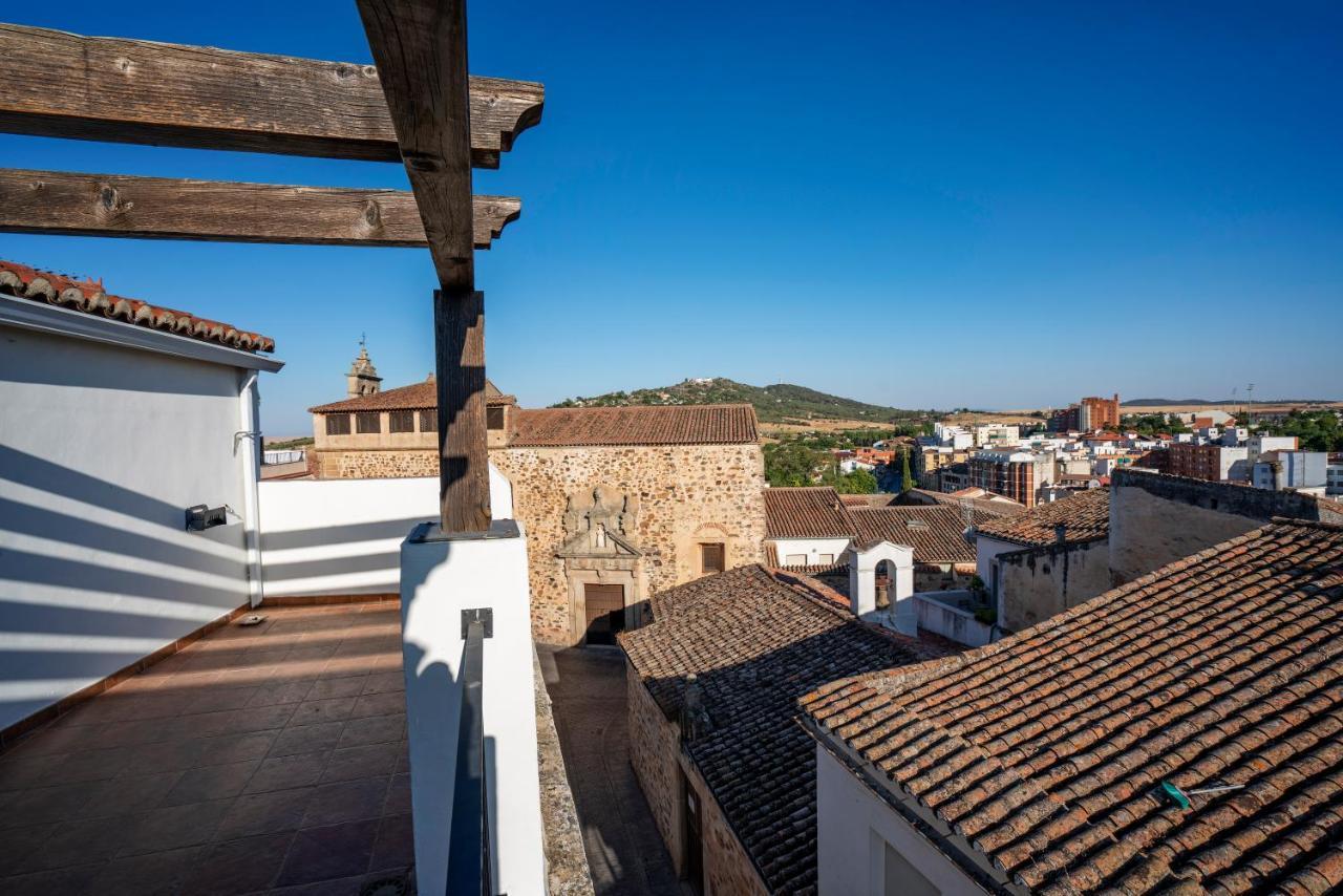 Apartamentos Caceres Historico Centro מראה חיצוני תמונה